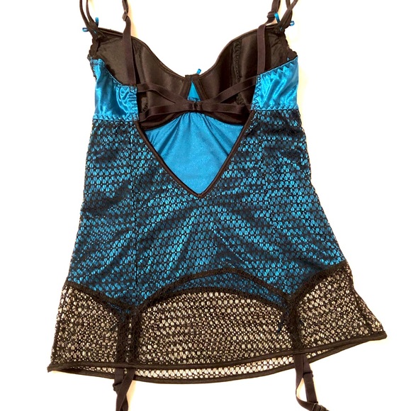 The Escanté Collection silky blue, black lace lingerie size M US - Picture 2 of 6